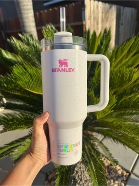 Stanley White Tumbler with Pink Logo and Clear Lid 40oz in crystal crush color